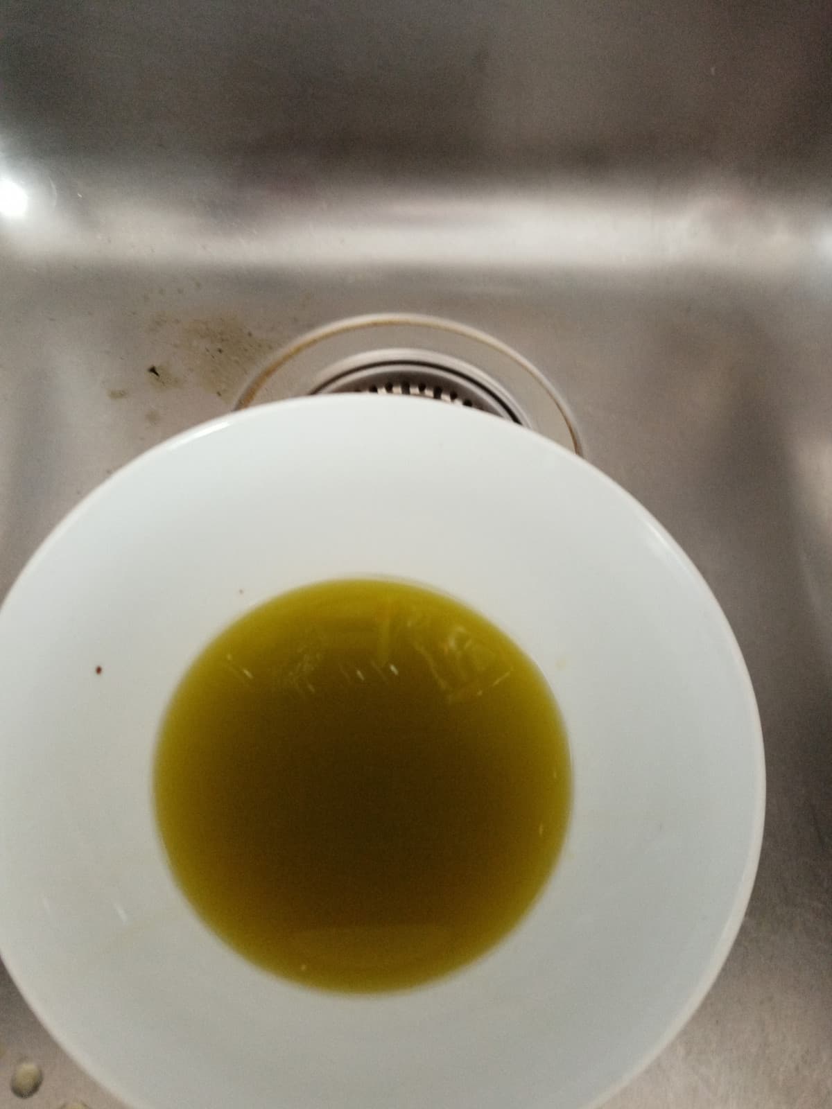 Amerregani continuate pure a usare l olio di semi, beccatevi st olio direttamente dal frantoio tho